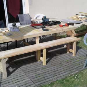 1001pallets.com-table-et-banc-de-jardin1