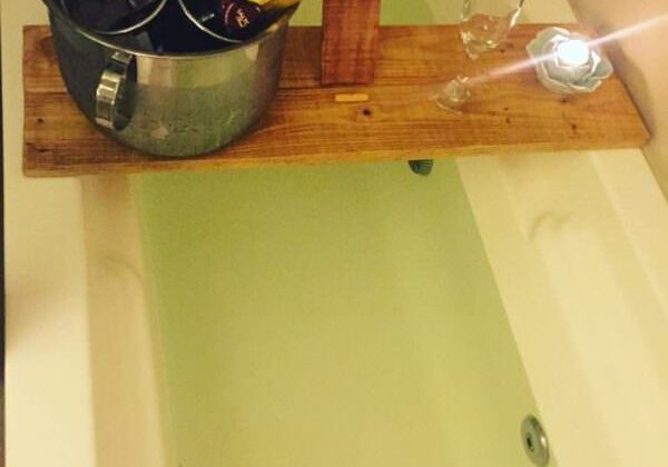 1001pallets.com-bathtub-base