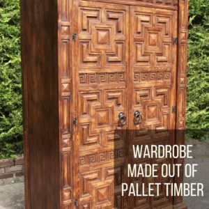 Pallet-wardrobe