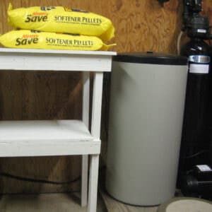 Salt-Supply-Table