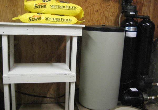 Salt-Supply-Table
